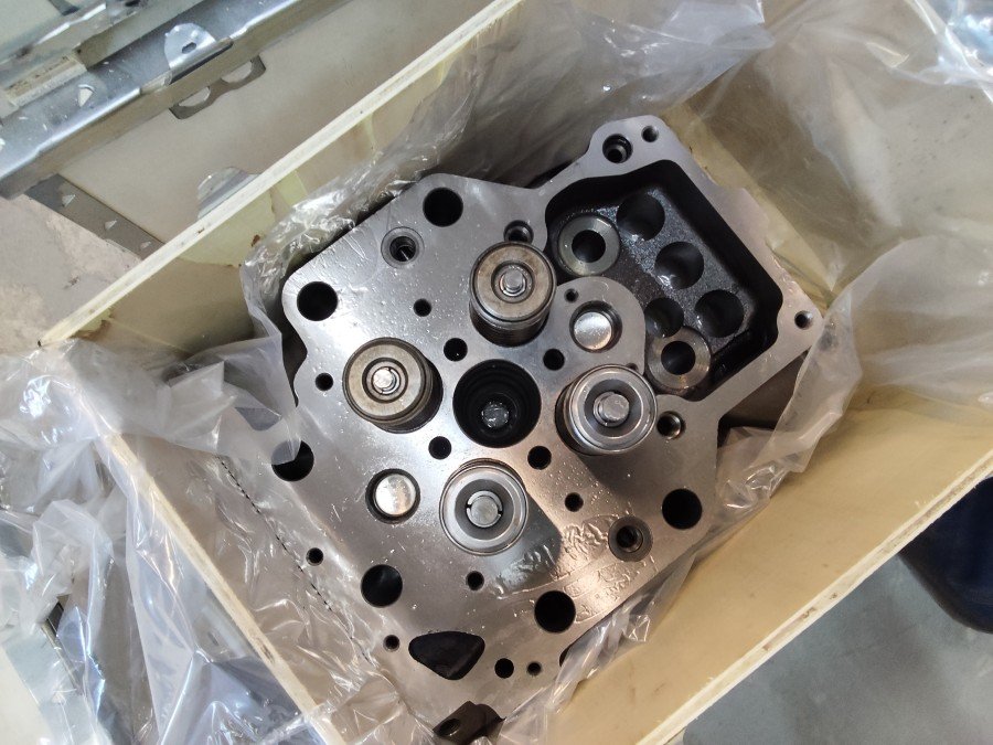 Головка блока цилиндров reman  2390690, 3356218, 239-0690, 335-6218